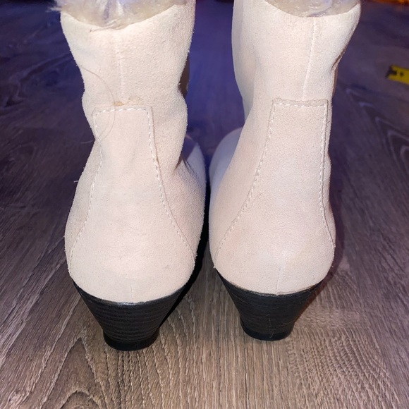 Sporto fur lined ankle boots with front zipper. New without box. Size 8.5 - Picture 8 of 9